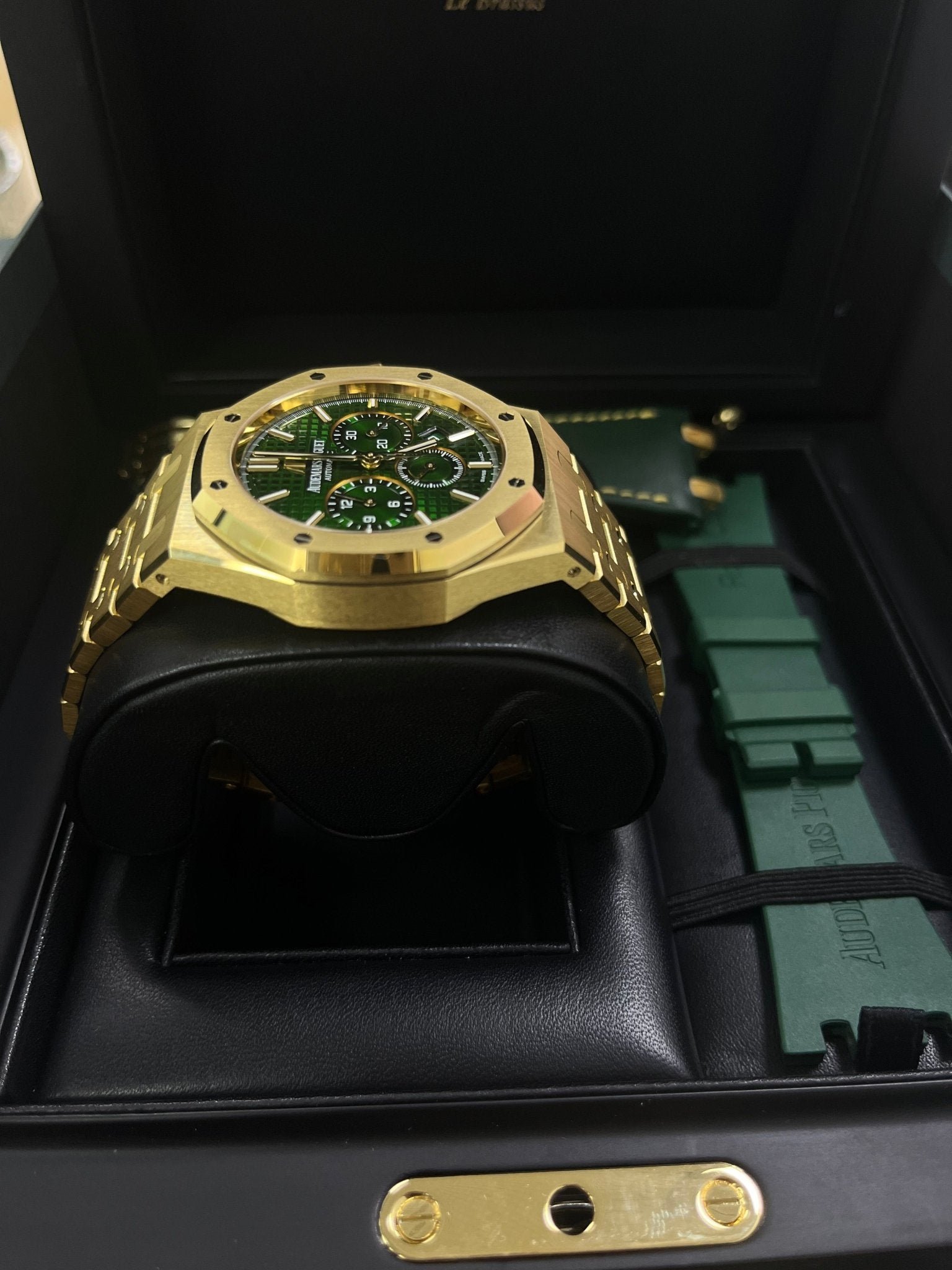 Audemars Piguet 41 mm Royal Oak Selfwinding Chronograph (Reference # 26331BA.OO.1220BA.02) - Image 7