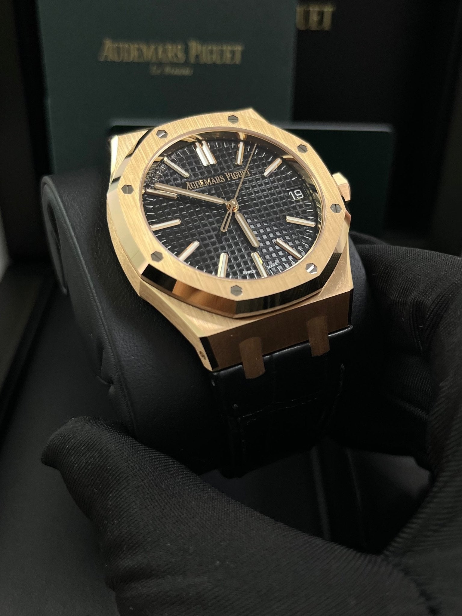 Audemars Piguet Royal Oak 41mm Rose Gold Black Dial 15510OR.OO.D002CR.02 - Image 12
