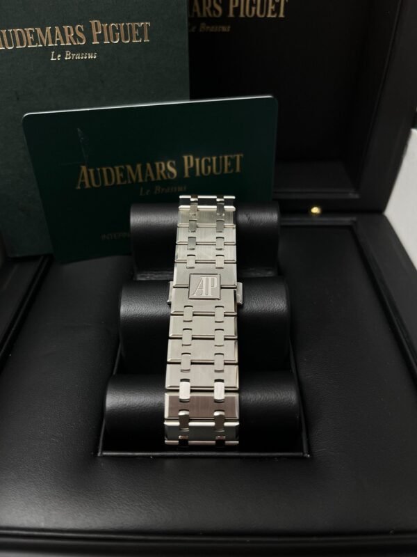 audemars-piguet-royal-oak-50th-anniversary-green-dial-15510stoo1320st04-274668.jpg Audemars Piguet Royal Oak "50th Anniversary" Green Dial 15510ST.OO.1320ST.04