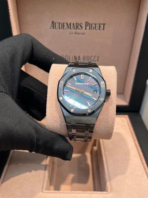 audemars-piguet-royal-oak-black-ceramic-rainbow-dial-limited-edition-77350ceoo1266ce02a-375115.jpg Audemars Piguet Royal Oak Black Ceramic Rainbow Dial Limited Edition 77350CE.OO.1266CE.02.A
