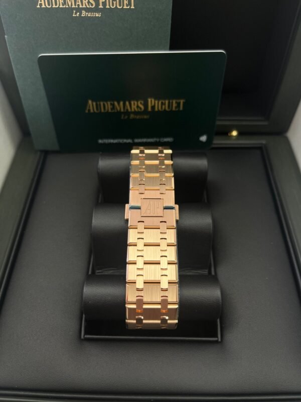 audemars-piguet-royal-oak-chronograph-selfwinding-chronograph-50th-anniversary-black-dial-rose-gold-26240oroo1320or02-179377.jpg Audemars Piguet Royal Oak Chronograph SELFWINDING CHRONOGRAPH 50TH ANNIVERSARY Black Dial Rose Gold 26240OR.OO.1320OR.02