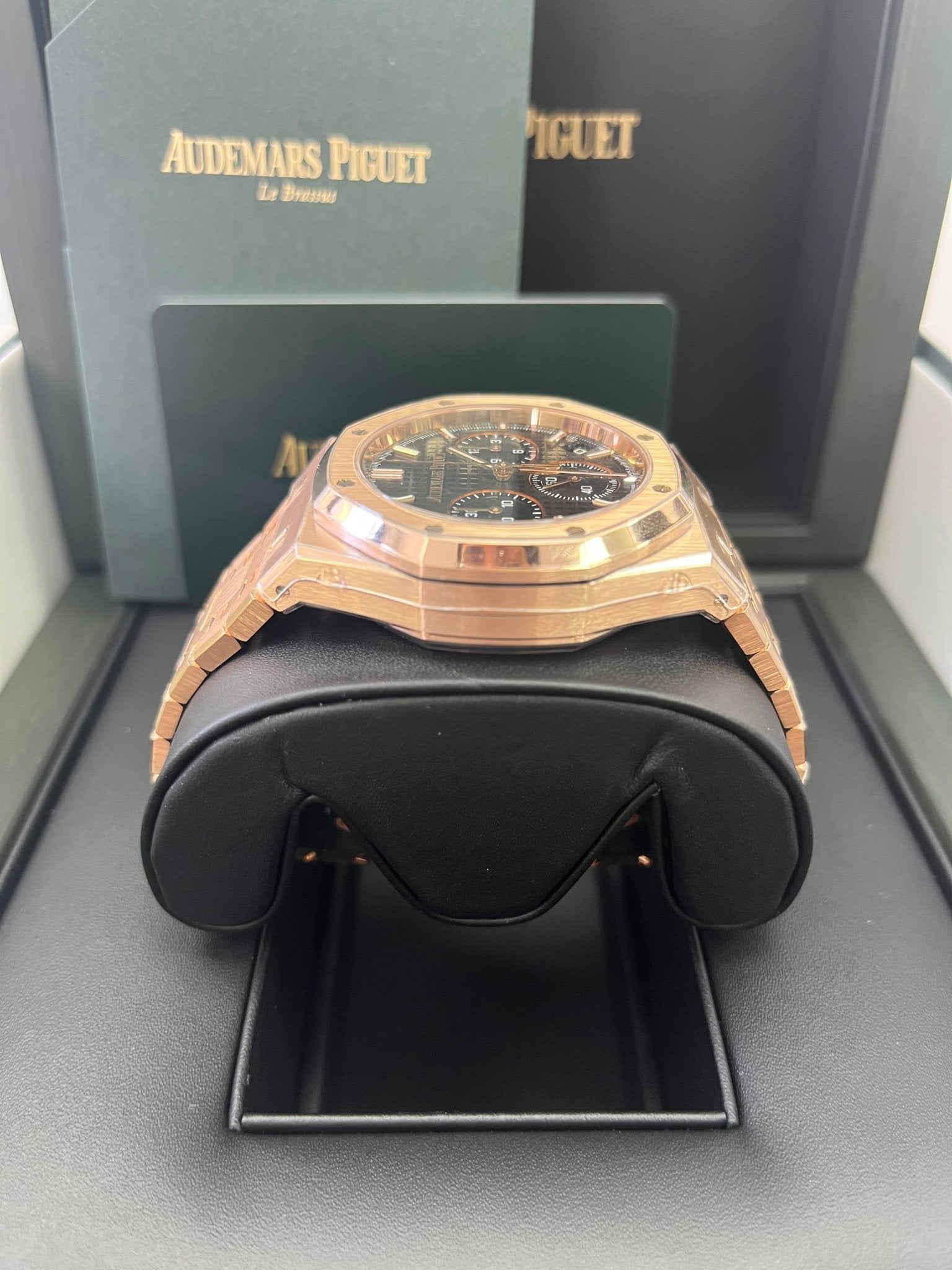 Audemars Piguet Royal Oak Chronograph SELFWINDING CHRONOGRAPH 50TH ANNIVERSARY Black Dial Rose Gold 26240OR.OO.1320OR.02 - Image 6