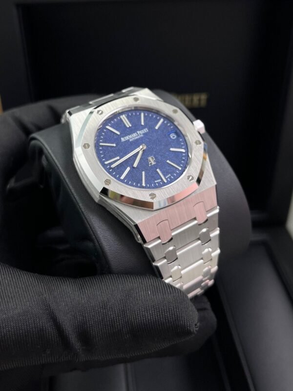 Audemars Piguet Royal Oak Jumbo  Extra-thin 16202BC.OO.1240BC.02