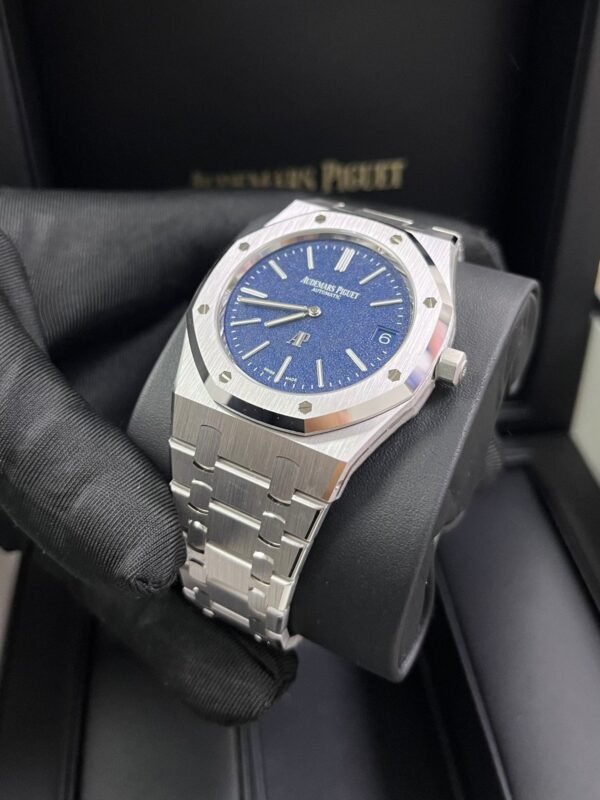 Audemars Piguet Royal Oak Jumbo  Extra-thin 16202BC.OO.1240BC.02