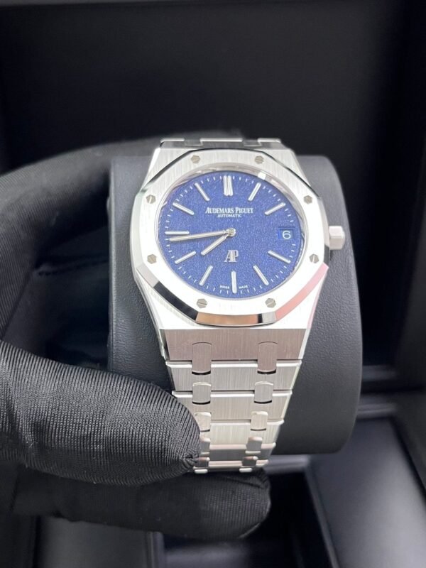 Audemars Piguet Royal Oak Jumbo  Extra-thin 16202BC.OO.1240BC.02