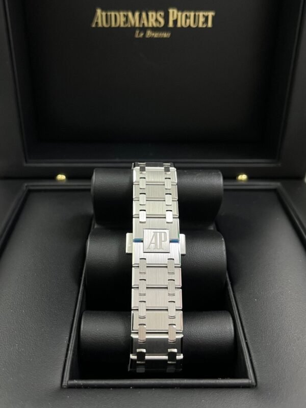 Audemars Piguet Royal Oak Jumbo  Extra-thin 16202BC.OO.1240BC.02