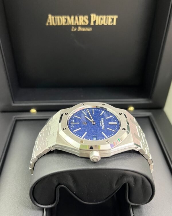 Audemars Piguet Royal Oak Jumbo  Extra-thin 16202BC.OO.1240BC.02
