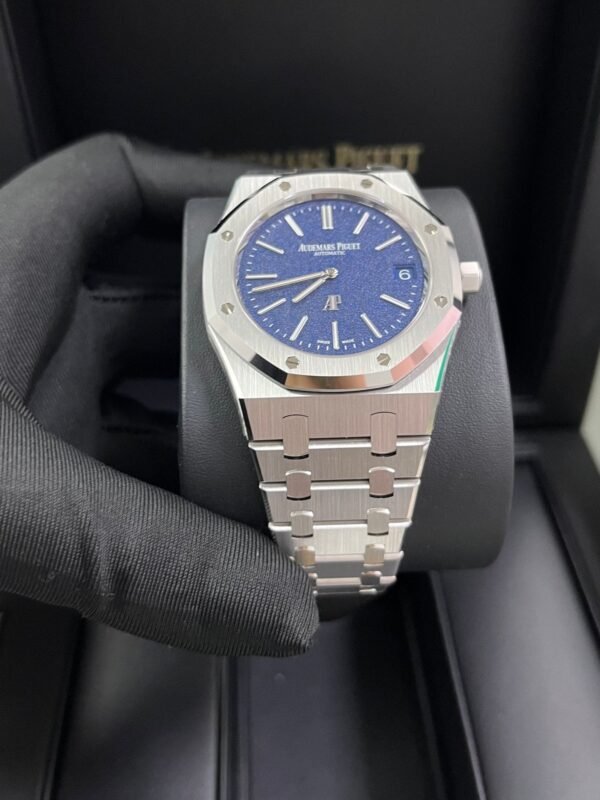 Audemars Piguet Royal Oak Jumbo  Extra-thin 16202BC.OO.1240BC.02