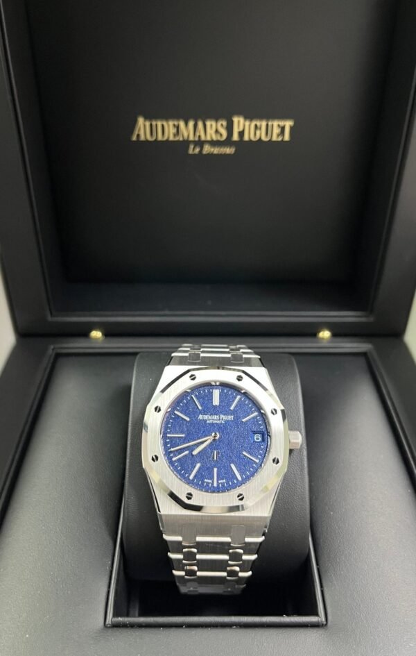Audemars Piguet Royal Oak Jumbo  Extra-thin 16202BC.OO.1240BC.02