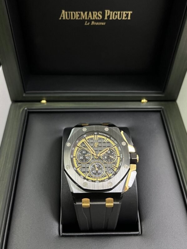 audemars-piguet-royal-oak-offshore-ref-26420ceooa127cr01-389258.jpg Audemars Piguet Royal Oak Offshore (Ref# 26420CE.OO.A127CR.01)