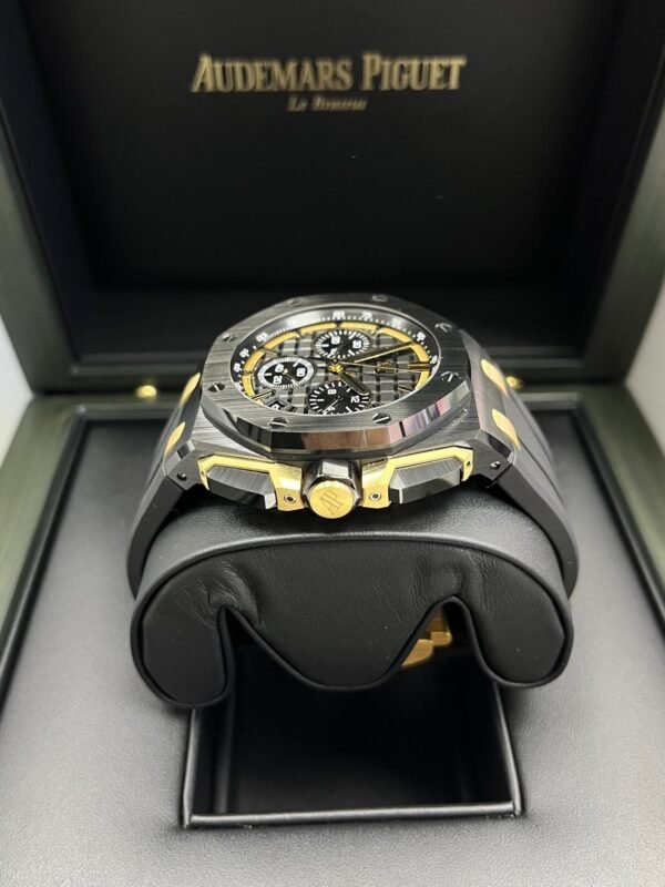 audemars-piguet-royal-oak-offshore-ref-26420ceooa127cr01-995233.jpg Audemars Piguet Royal Oak Offshore (Ref# 26420CE.OO.A127CR.01)