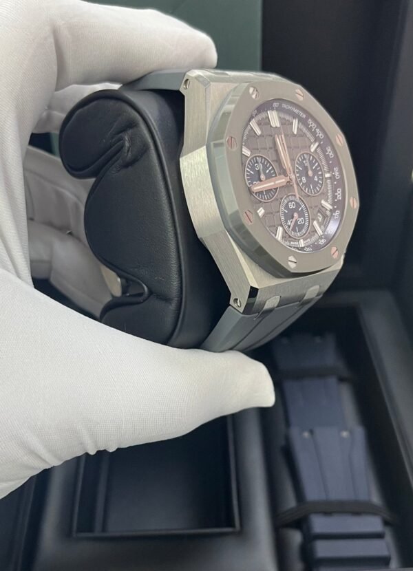 Audemars Piguet Royal Oak Offshore Selfwinding Chronograph (Ref# 26420IO.OO.A009CA.01)