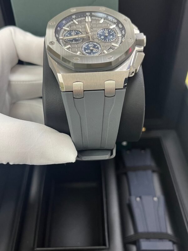 Audemars Piguet Royal Oak Offshore Selfwinding Chronograph (Ref# 26420IO.OO.A009CA.01)