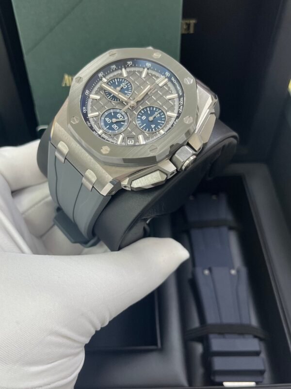 Audemars Piguet Royal Oak Offshore Selfwinding Chronograph (Ref# 26420IO.OO.A009CA.01)