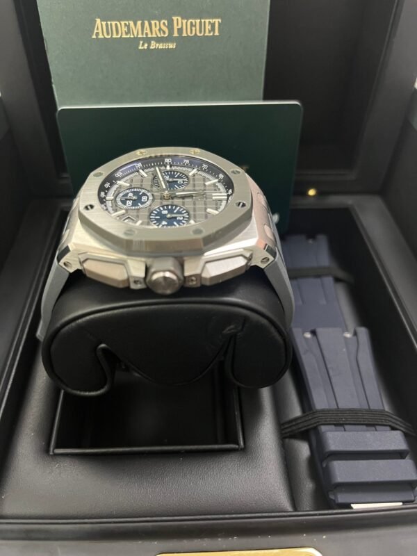 Audemars Piguet Royal Oak Offshore Selfwinding Chronograph (Ref# 26420IO.OO.A009CA.01)