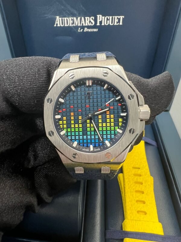 audemars-piguet-royal-oak-offshore-selfwinding-music-edition-37-mm-77600tiooa343ca01-220756.jpg Audemars Piguet Royal Oak Offshore Selfwinding - Music Edition 37 mm 77600TI.OO.A343CA.01