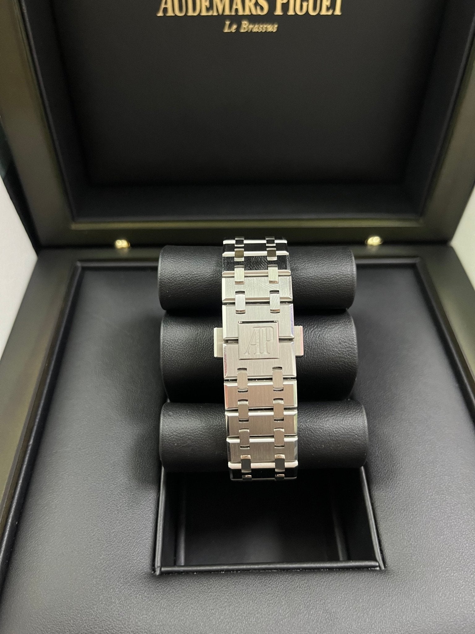 Audemars Piguet Royal Oak Selfwinding 37mm Stainless Steel Blue Dial 15550ST.OO.1356ST.06 - Image 5