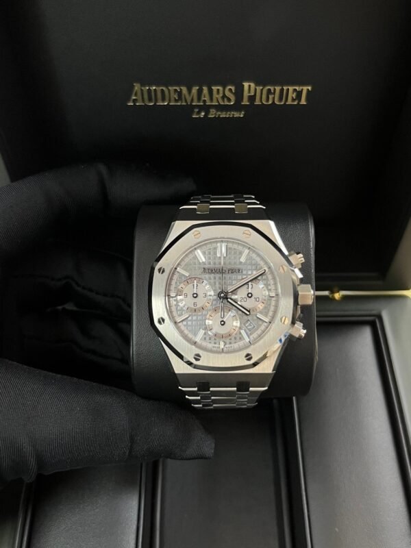 Audemars Piguet Royal Oak Selfwinding Chronograph (Ref# 26715ST.OO.1356ST.02)