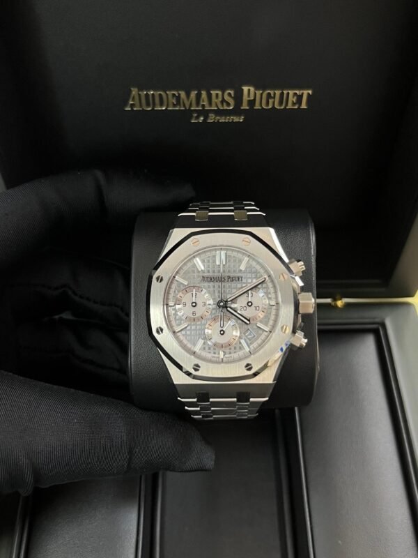 Audemars Piguet Royal Oak Selfwinding Chronograph (Ref# 26715ST.OO.1356ST.02)