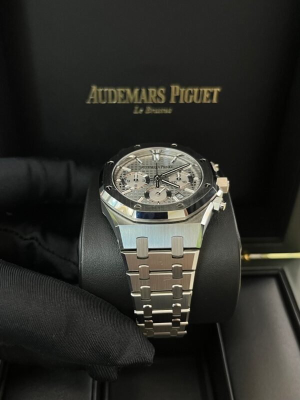 Audemars Piguet Royal Oak Selfwinding Chronograph (Ref# 26715ST.OO.1356ST.02)