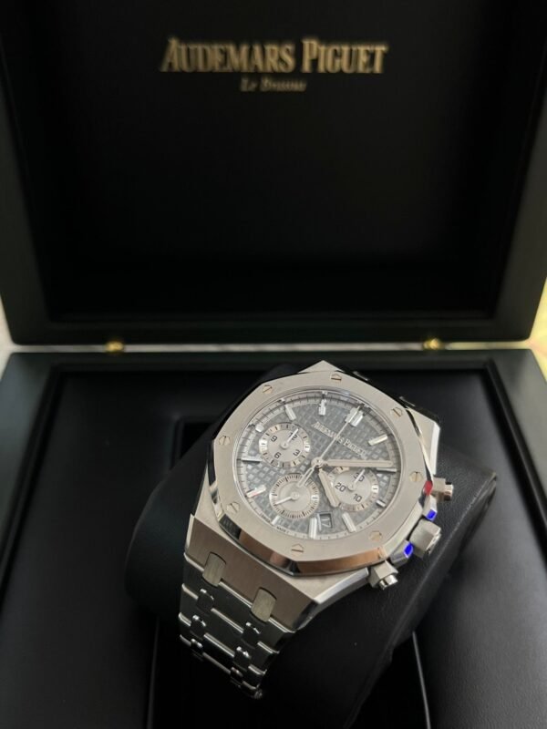Audemars Piguet Royal Oak Selfwinding Chronograph (Ref# 26715ST.OO.1356ST.02)