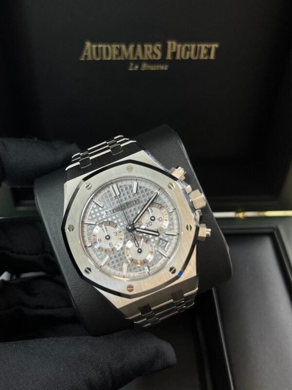 Audemars Piguet Royal Oak Selfwinding Chronograph (Ref# 26715ST.OO.1356ST.02)