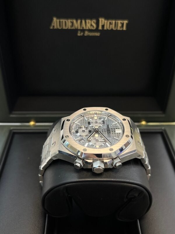 Audemars Piguet Royal Oak Selfwinding Chronograph (Ref# 26715ST.OO.1356ST.02)