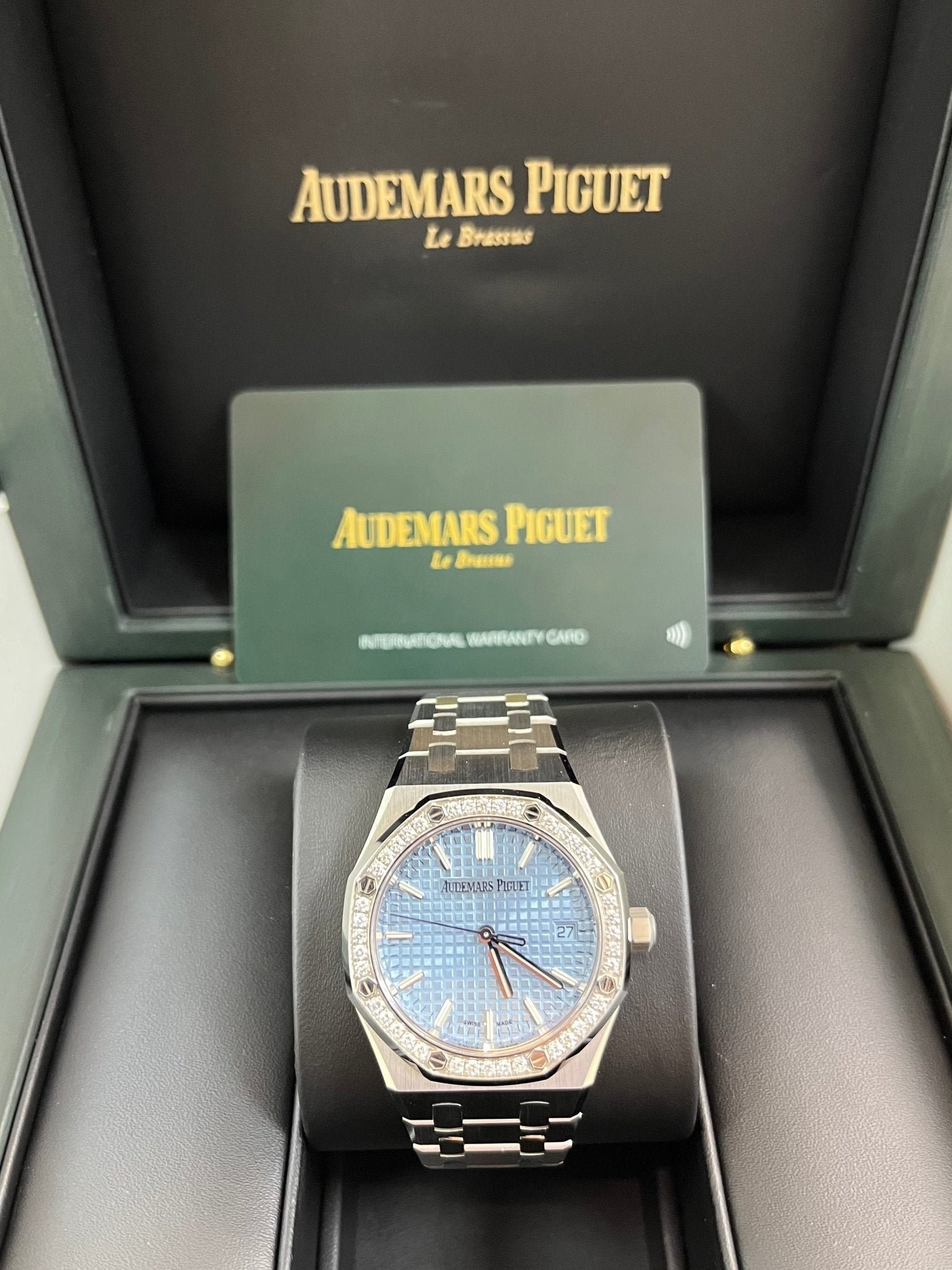 Audemars Piguet Royal Oak Selfwinding Ice Blue Dial 77451ST.ZZ.1361ST.03 - Image 2