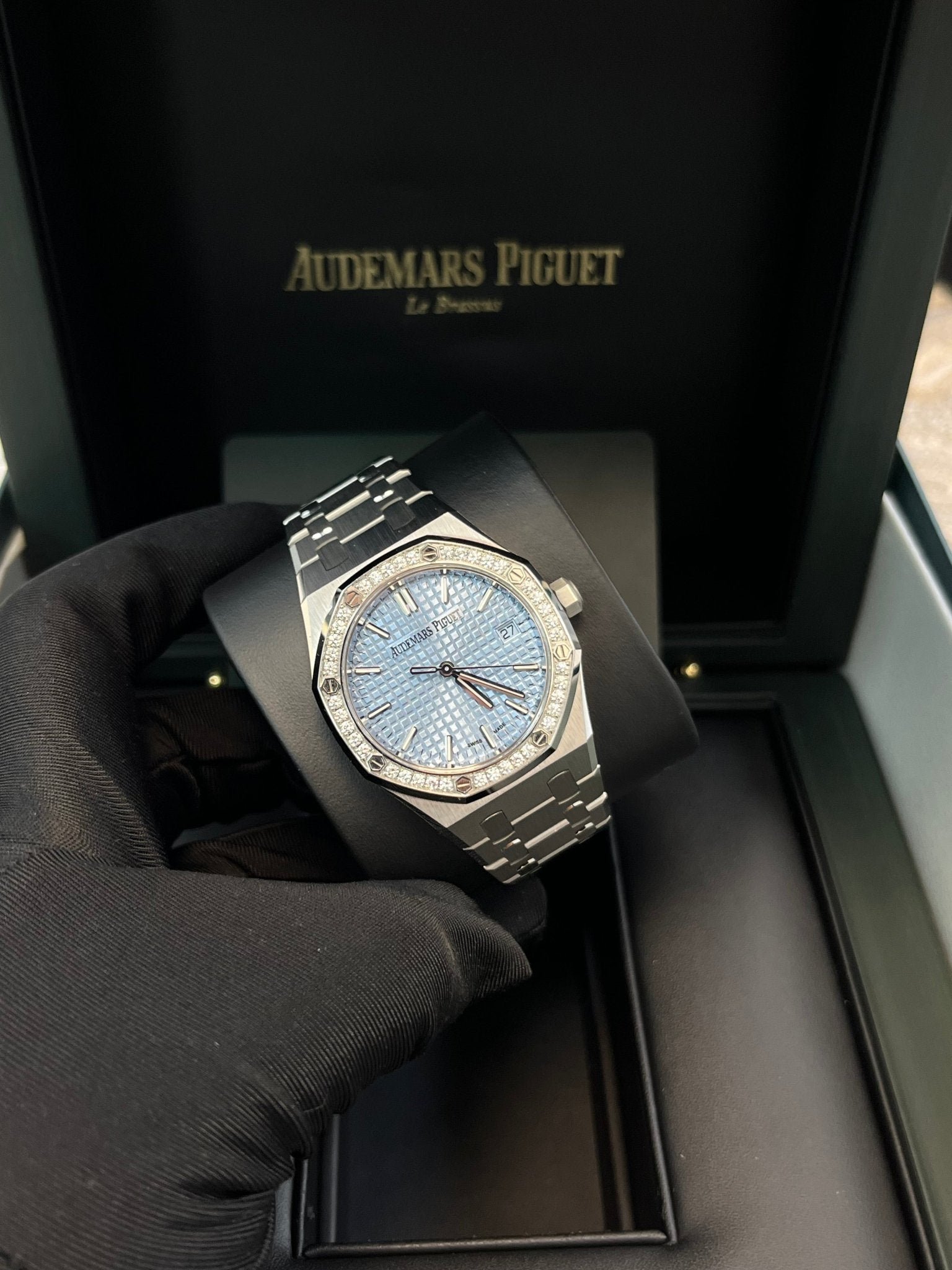 Audemars Piguet Royal Oak Selfwinding Ice Blue Dial 77451ST.ZZ.1361ST.03 - Image 13