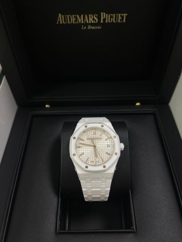 Audemars Piguet Royal Oak Selfwinding White Ceramic 77350CB.OO.1266CB.01
