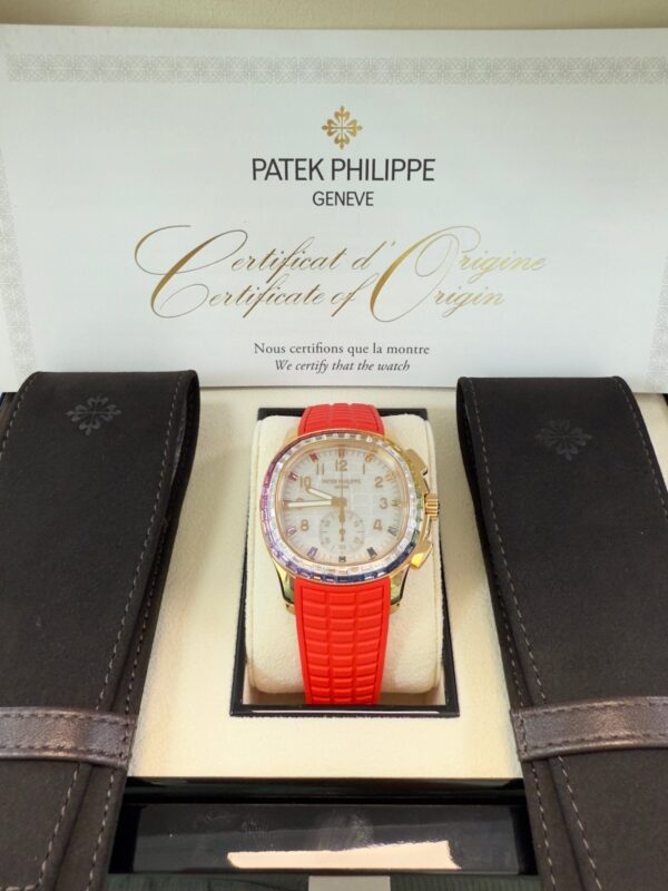 patek-philippe-aquanaut-rose-gold-automatic-factory-diamonds-aquanaut-luce-rainbow-7968300r-001-703998.jpg Patek Philippe Aquanaut Rose Gold Automatic Factory Diamonds Aquanaut Luce "Rainbow" 7968/300R-001