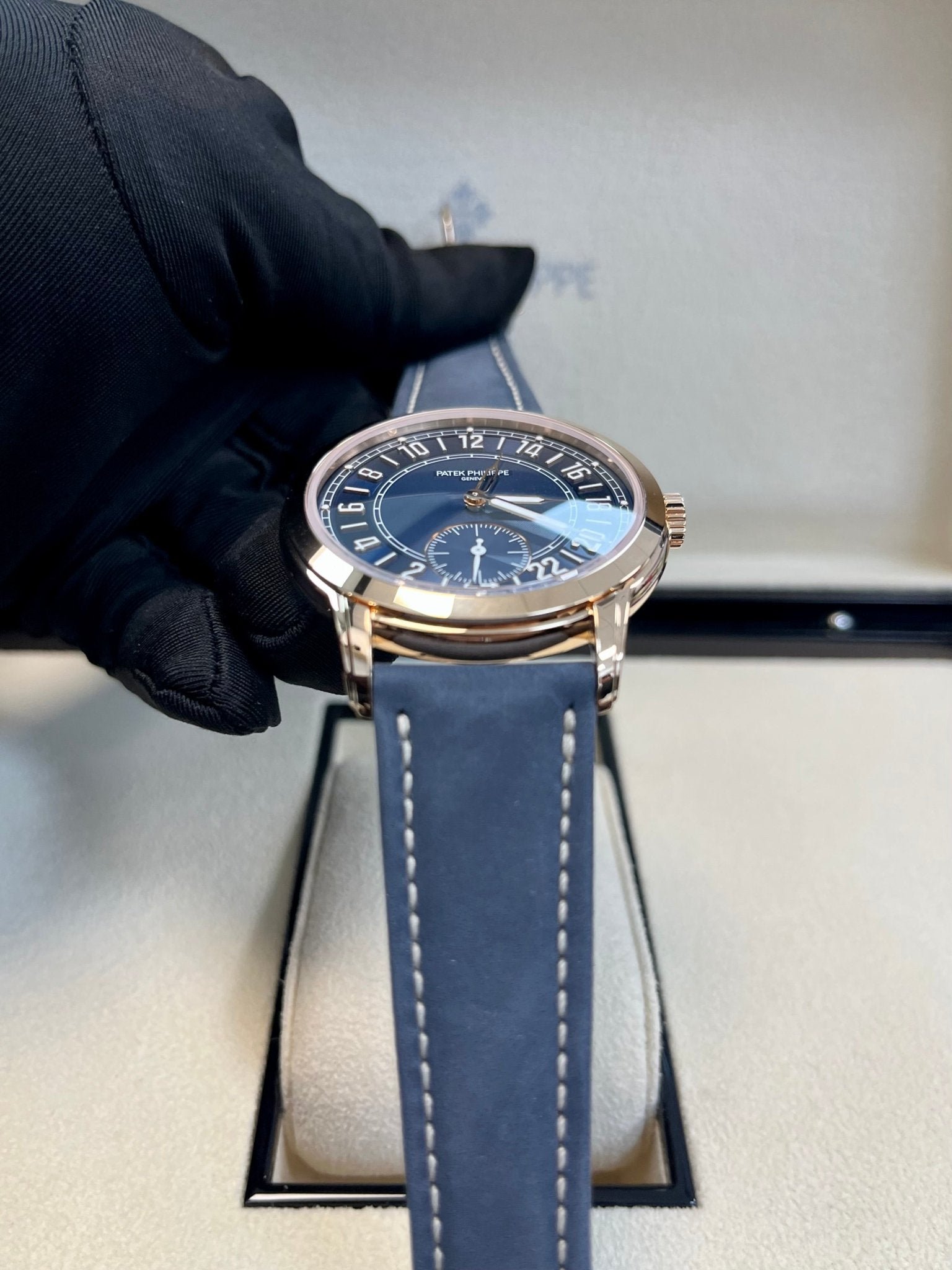 Patek Philippe Calatrava Complications Calatrava Travel Time Automatic Blue Dial Men's Watch 5224r - Image 12