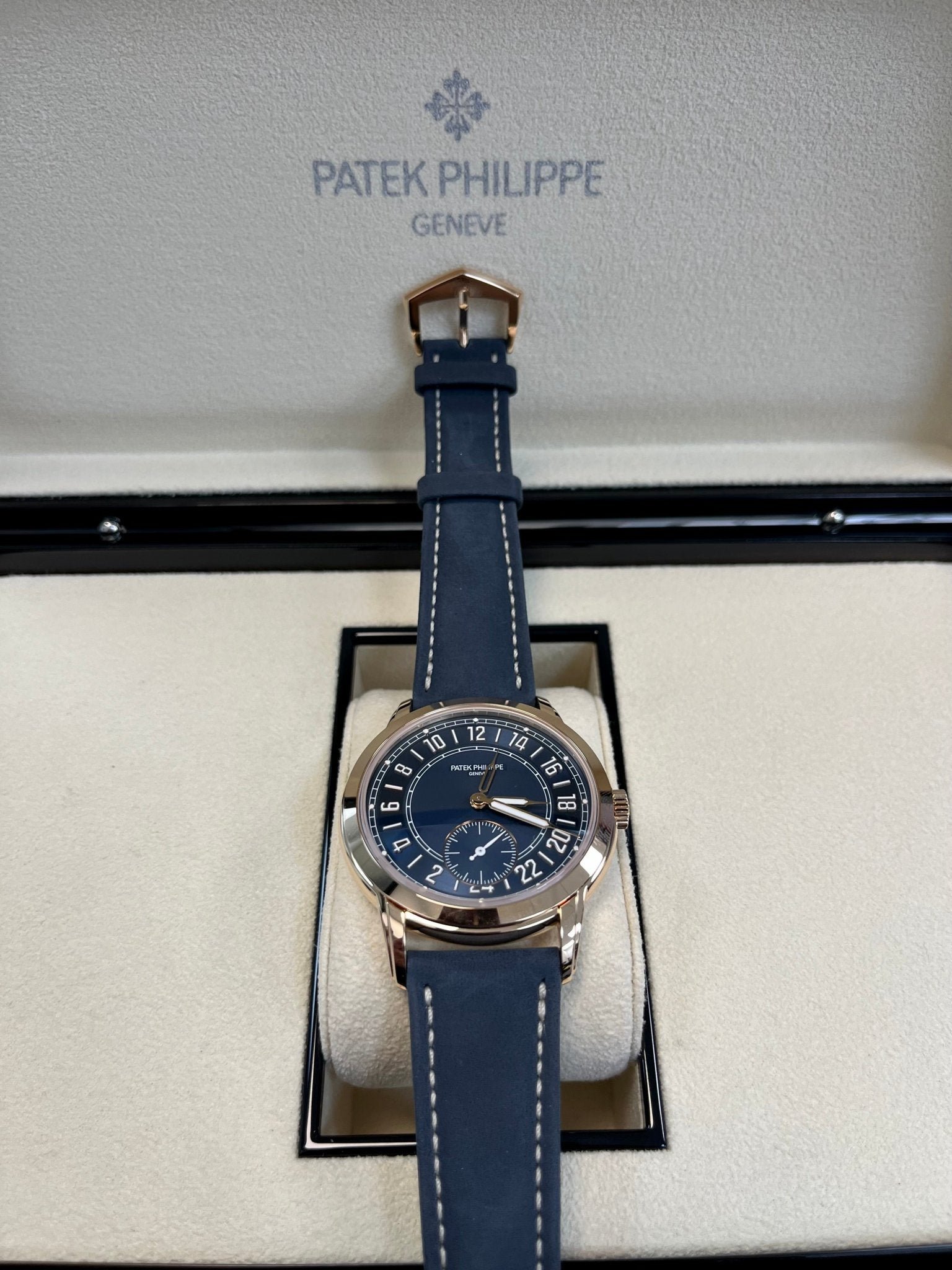 Patek Philippe Calatrava Complications Calatrava Travel Time Automatic Blue Dial Men's Watch 5224r - Image 6