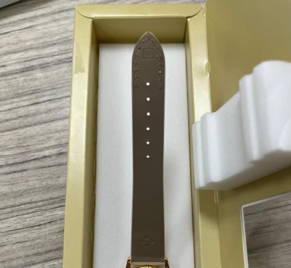 patek-philippe-calatrava-rose-gold-cream-dial-4897r-010-watch-only-628503.jpg Patek Philippe Calatrava Rose Gold Cream Dial 4897R-010 Watch Only