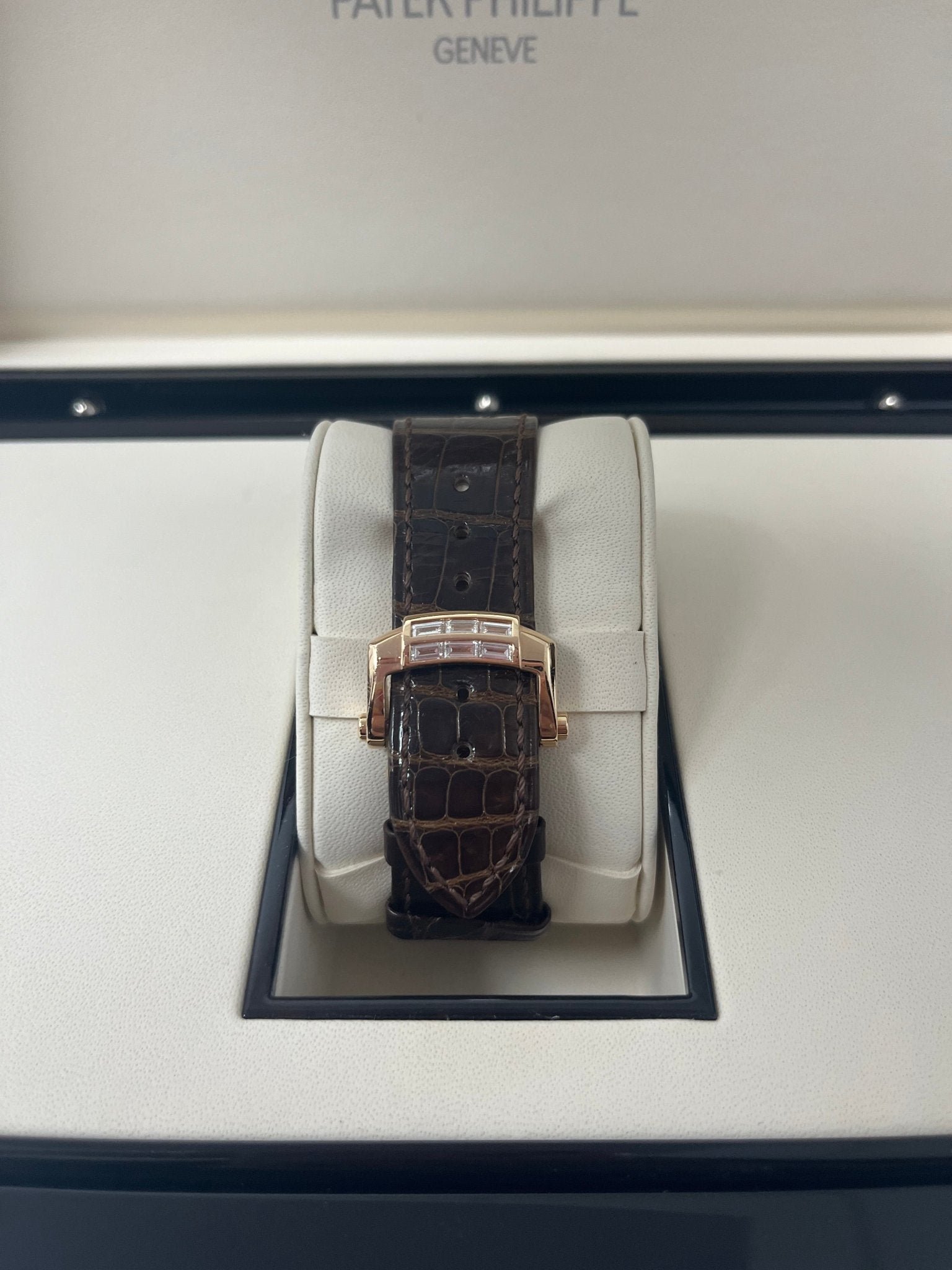 Patek Philippe Nautilus Rose Gold Diamond Bezel & Moon Phase Brown Dial 5724R 001 - Image 5