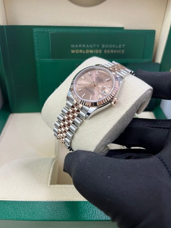 rolex-datejust-31-steel-and-rose-gold-jubilee-bracelet-index-pink-dial-278271-542467.jpg Rolex Datejust 31 Steel and Rose Gold Jubilee Bracelet / Index Pink Dial 278271