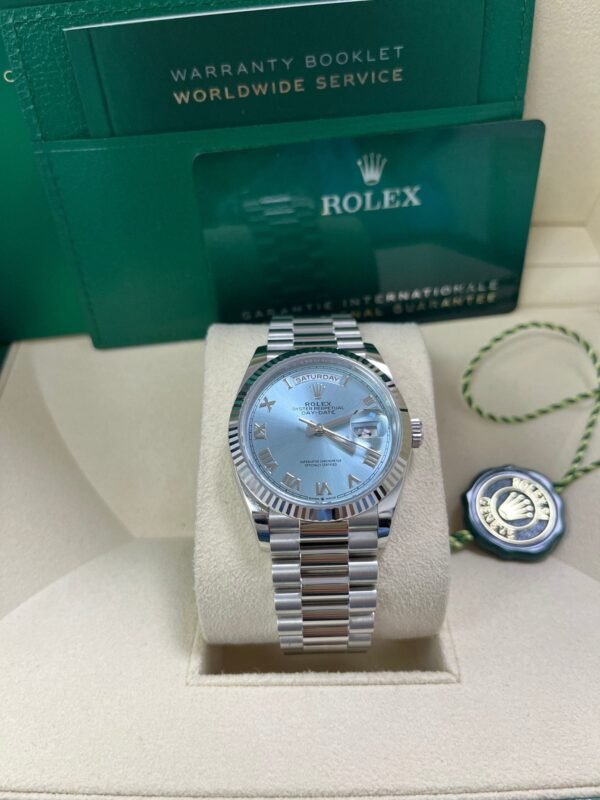 rolex-day-date-36-platinum-ice-blue-roman-dial-president-bracelet-128236-812054.jpg Rolex Day-Date 36 Platinum Ice Blue Roman Dial President Bracelet 128236