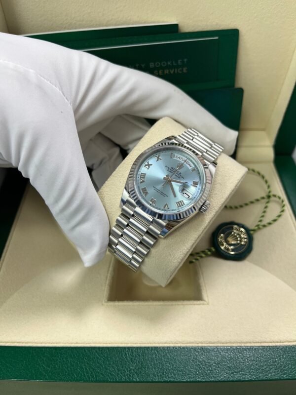 rolex-day-date-36-platinum-ice-blue-roman-dial-president-bracelet-128236-940406.jpg Rolex Day-Date 36 Platinum Ice Blue Roman Dial President Bracelet 128236