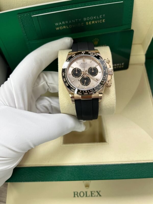 rolex-daytona-cosmograph-daytona-black-bezel-sundust-and-black-index-dial-oysterflex-strap-126515ln-540681.jpg Rolex Daytona Cosmograph Daytona Black Bezel - Sundust And Black Index Dial - Oysterflex Strap 126515ln