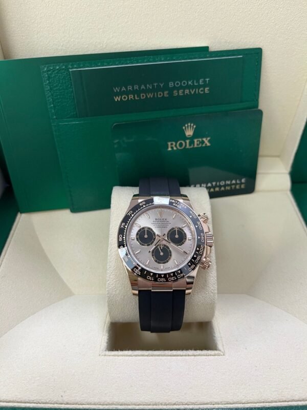 rolex-daytona-cosmograph-daytona-black-bezel-sundust-and-black-index-dial-oysterflex-strap-126515ln-639441.jpg Rolex Daytona Cosmograph Daytona Black Bezel - Sundust And Black Index Dial - Oysterflex Strap 126515ln