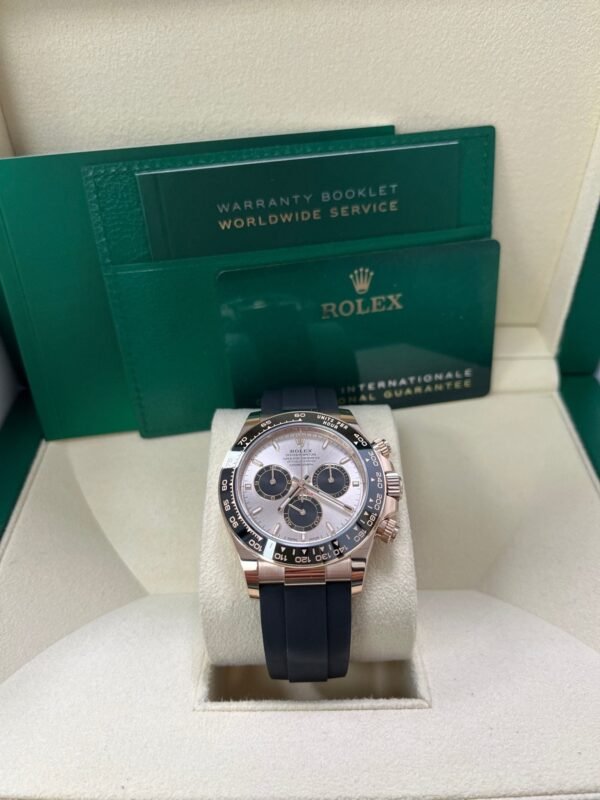 rolex-daytona-cosmograph-daytona-black-bezel-sundust-and-black-index-dial-oysterflex-strap-126515ln-934930.jpg Rolex Daytona Cosmograph Daytona Black Bezel - Sundust And Black Index Dial - Oysterflex Strap 126515ln
