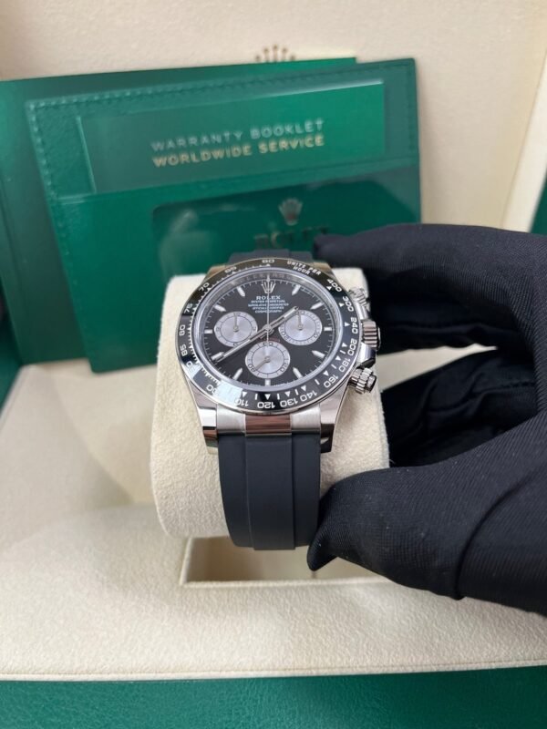 rolex-daytona-white-gold-cosmograph-daytona-black-bezel-black-and-steel-index-dial-126519ln-369195.jpg Rolex Daytona White Gold Cosmograph Daytona Black Bezel - Black And Steel Index Dial 126519LN
