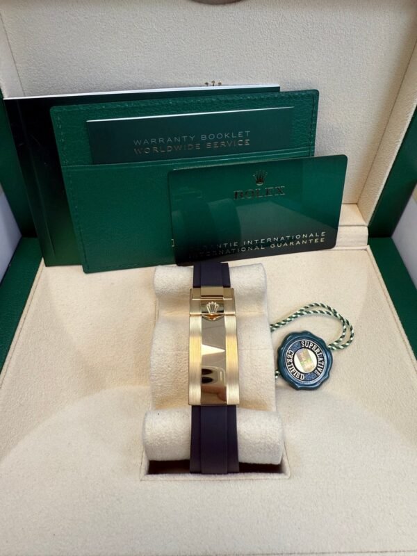 rolex-daytona-yellow-gold-black-cerachrom-bezel-white-index-dial-oysterflex-strap-126518ln-997030.jpg Rolex Daytona Yellow Gold Black Cerachrom Bezel White Index Dial Oysterflex Strap 126518ln