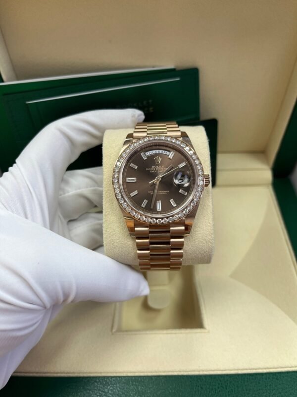 rolex-everose-gold-day-date-40-watch-everose-gold-bezel-chocolate-baguette-diamond-dial-president-bracelet-ref228345rbr-918209.jpg Rolex Everose Gold Day-Date 40 Watch - Everose Gold Bezel - Chocolate Baguette Diamond Dial - President Bracelet (REF#228345RBR)