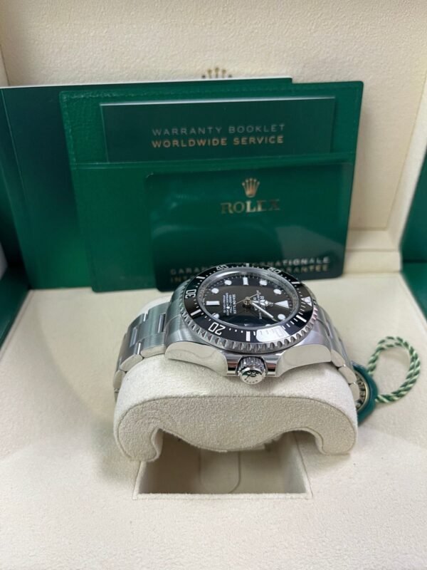 rolex-sea-dweller-deepsea-black-dial-oyster-bracelet-136660-165190.jpg Rolex Sea-dweller Deepsea Black Dial Oyster Bracelet 136660