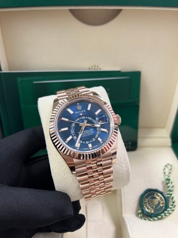 rolex-sky-dweller-42mm-blue-dial-rose-gold-jubilee-bracelet-336935-618686.jpg Rolex Sky-Dweller 42mm Blue Dial Rose Gold Jubilee Bracelet 336935