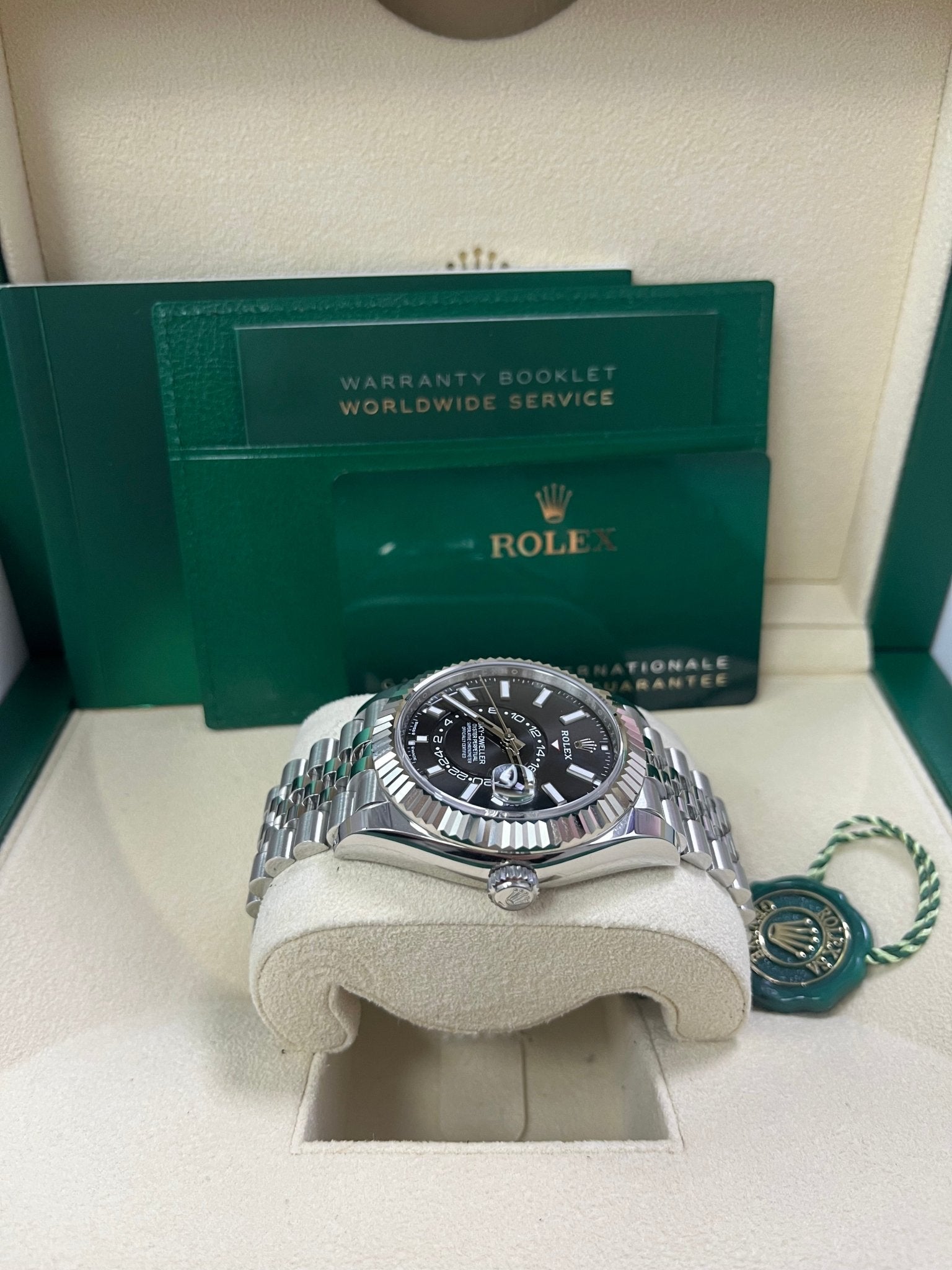 Rolex Sky-Dweller Fluted Bezel Black Index Dial Jubilee Bracelet 336934 - Image 6