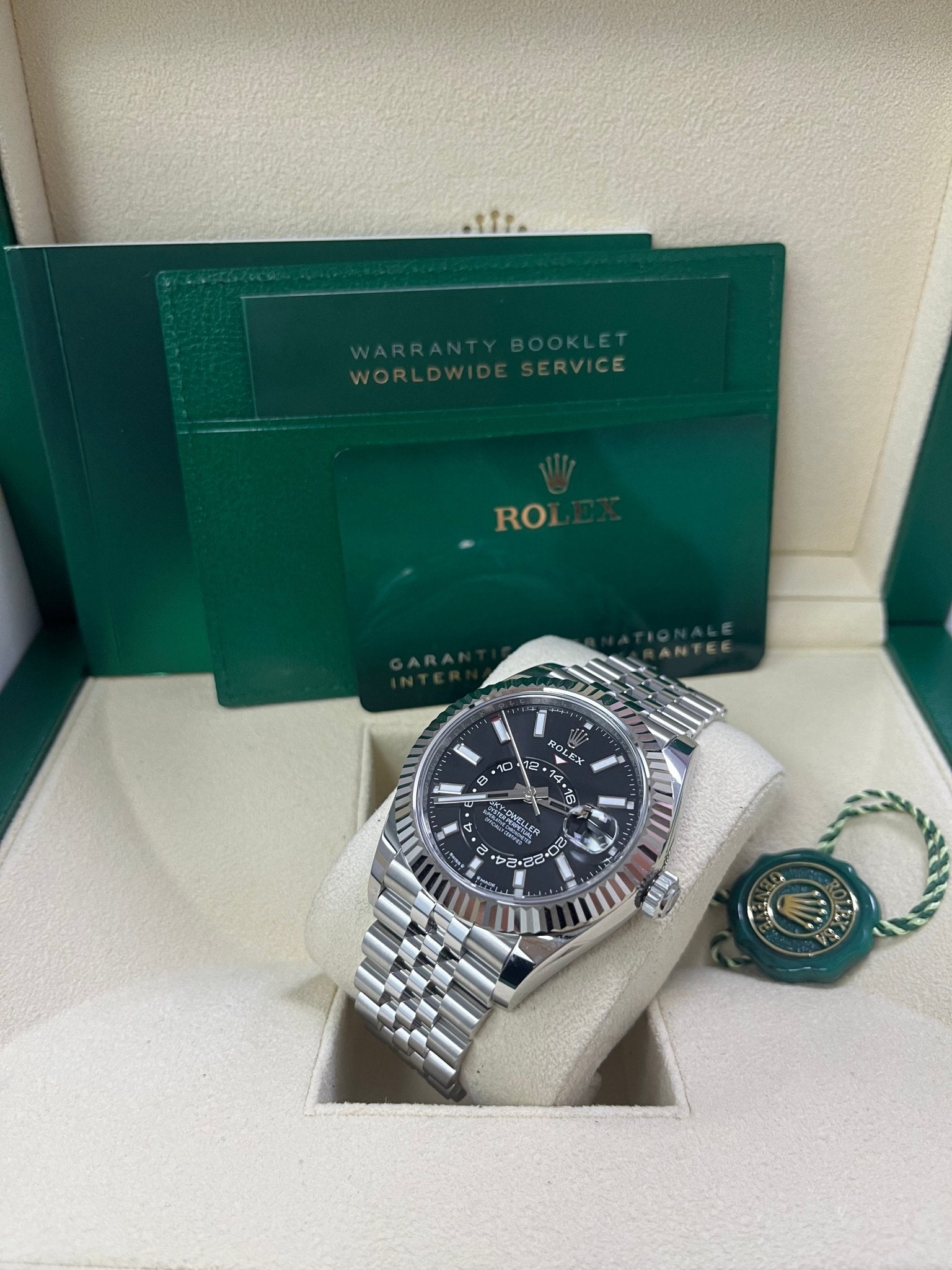 Rolex Sky-Dweller Fluted Bezel Black Index Dial Jubilee Bracelet 336934 - Image 4