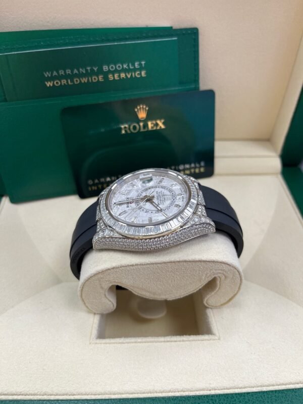 rolex-sky-dweller-meteorite-diamonds-baguette-dial-factory-diamonds-336259tbr-236707.jpg Rolex Sky-Dweller Meteorite Diamonds Baguette Dial Factory Diamonds 336259TBR